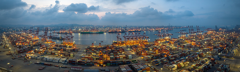 物流大瘫痪VS疯狂招人的亚马逊:疫情下跨境行业人的挣扎与出路 物流大瘫痪VS疯狂招人的亚马逊:疫情下跨境行业人的挣扎与出路