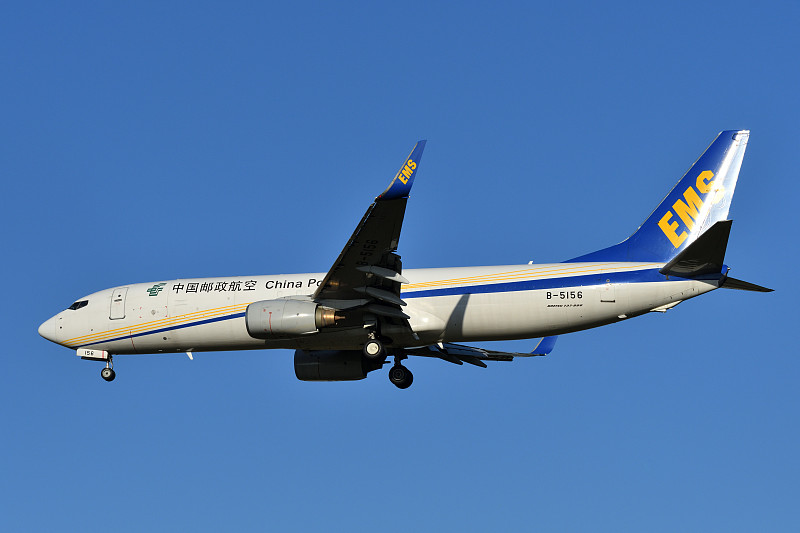 中国辽宁大连到塞尔维亚客机腹舱带货