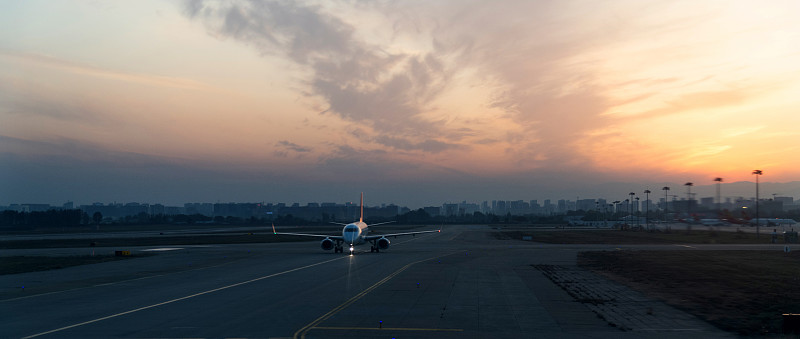 中国广东深圳到巴拿马跨境拼箱空运