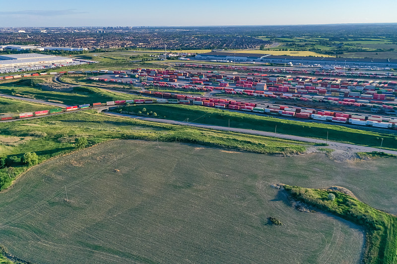 中国广东东莞到新加坡自贸区空运联动