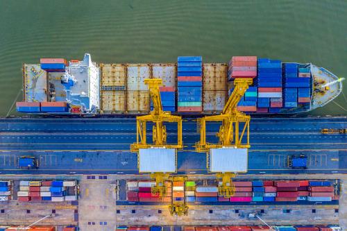 中国广东深圳到马来西亚多用途船运输危险品专用航线