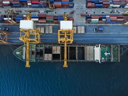 中国河南郑州到秘鲁冷藏船整舱运输区域循环航线