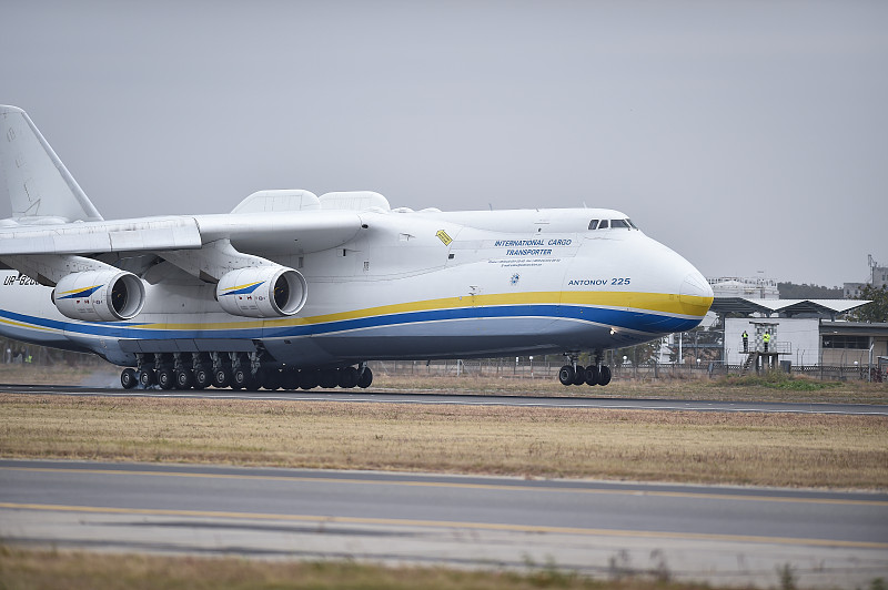 中国江苏苏州到英国跨境快递专机