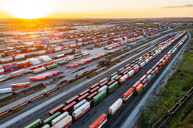 中国广东东莞到意大利管制物品伪造签证