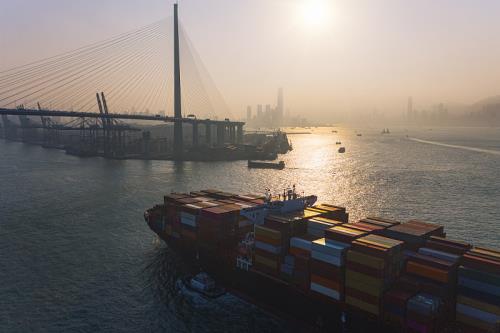 中国广东深圳到塞尔维亚敏感品类化妆品粉饼门到门海运专线