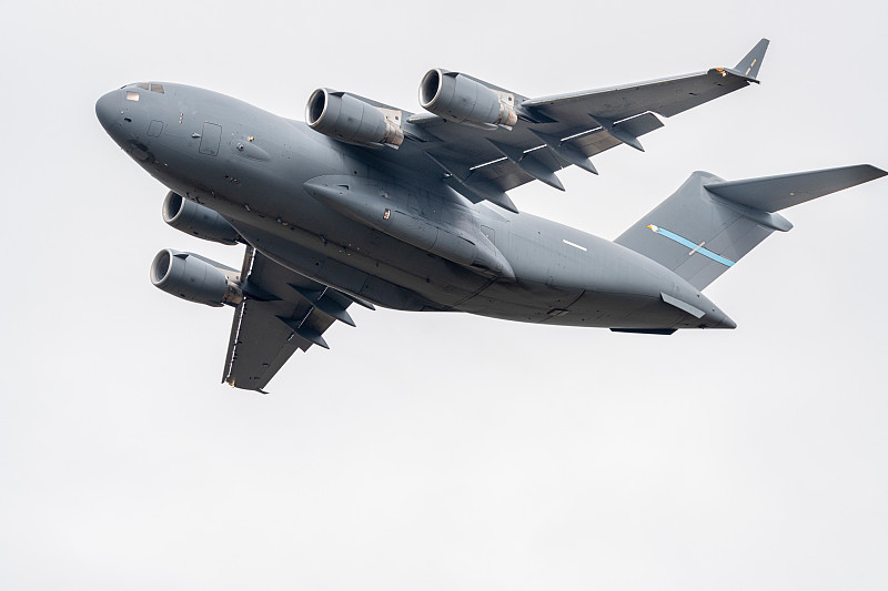 中国浙江杭州到瑞士非常规货物仿真枪