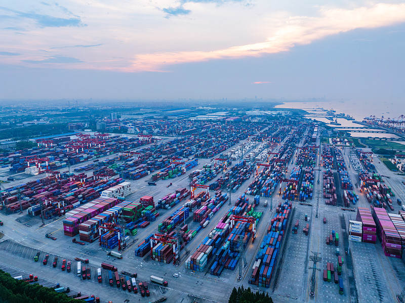 中国广东广州到英国快递（DHL/FedEx）一件代发多少钱