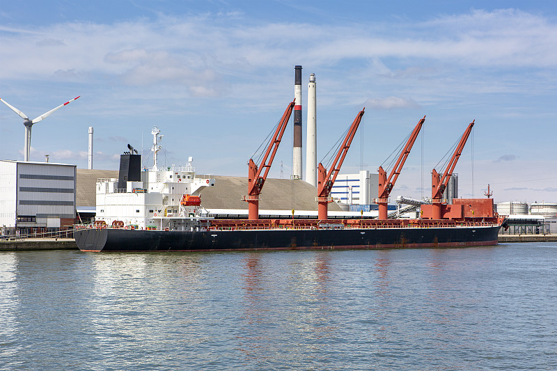 中国浙江宁波到新加坡经济小包全球代发要多少费用 中国浙江宁波到新加坡经济小包全球代发要多少费用