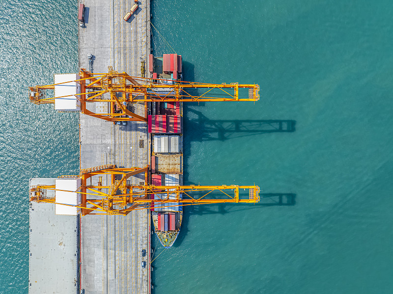 中国广东佛山到美国纽约快递（DHL/FedEx）海外代发配送费