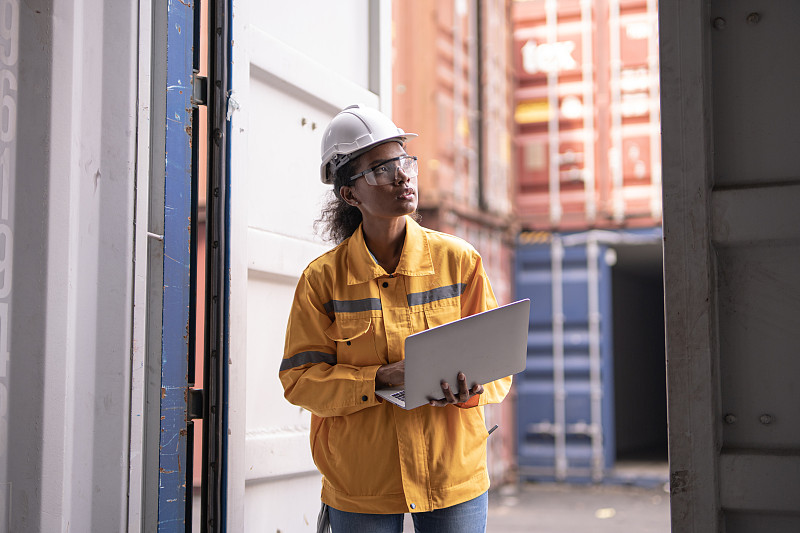 中国山东青岛到法国经济小包海外代发物流费 中国山东青岛到法国经济小包海外代发物流费