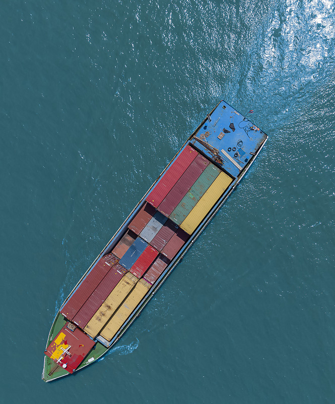 中国广东深圳到马来西亚快递（DHL/FedEx）全球代发多少钱