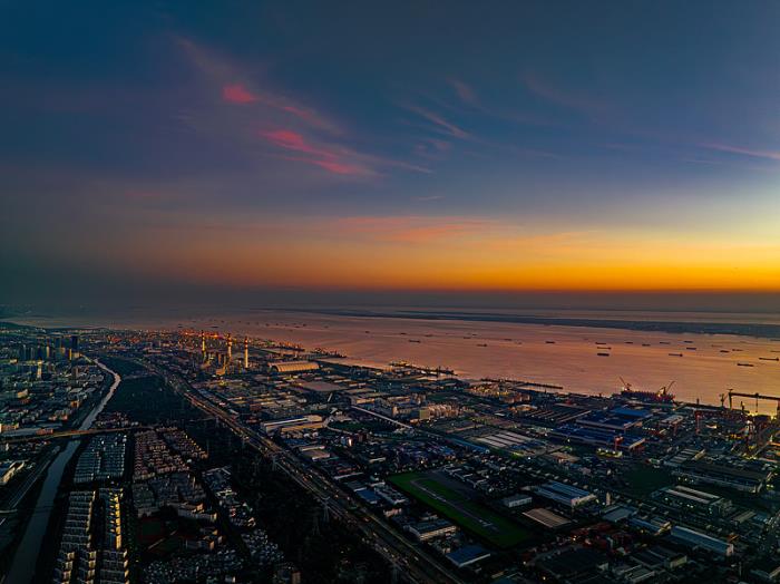 快递业跑进“百亿时代,亟补跨境物流短板相应信息 快递业跑进“百亿时代,亟补跨境物流短板相应信息