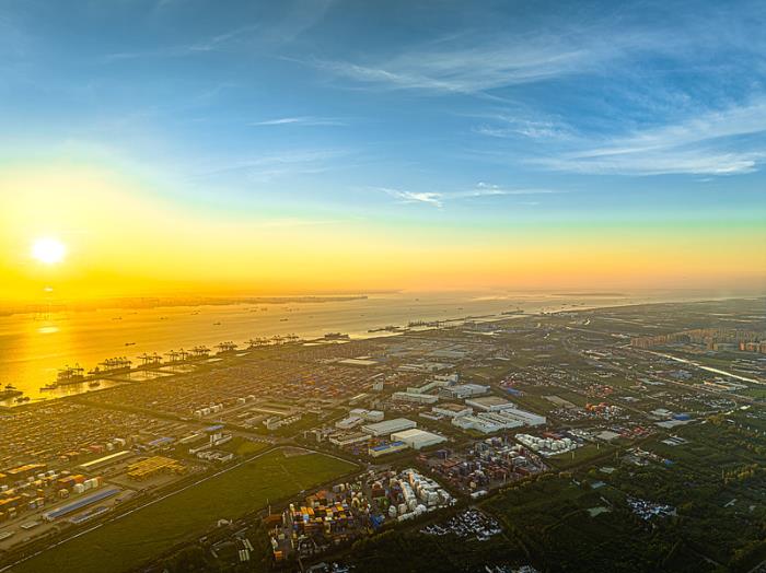 香港贸发局携手顺丰,为“小批量采购专区”商户提供物流解决方案相关资料 香港贸发局携手顺丰,为“小批量采购专区”商户提供物流解决方案相关资料